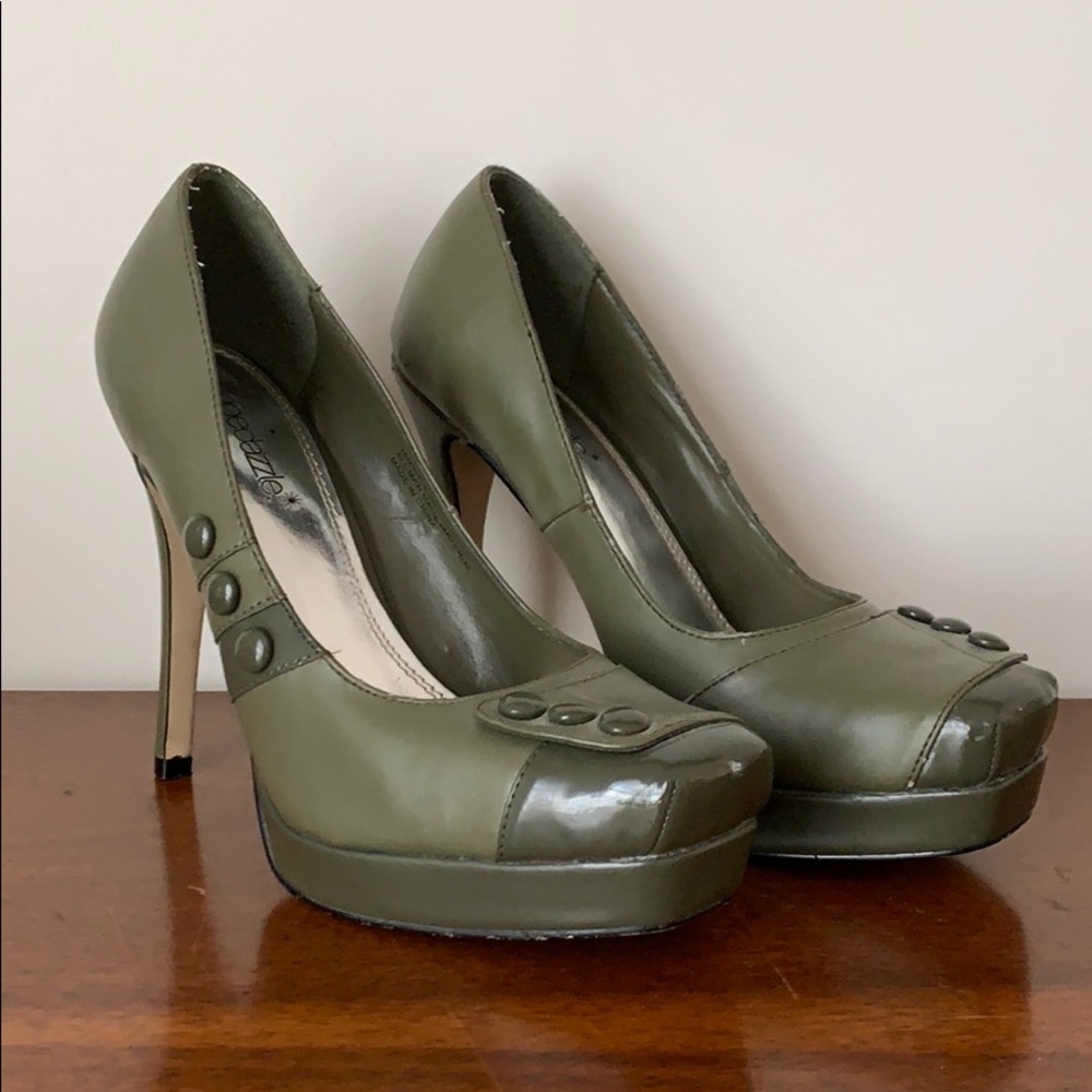 Shoedazzle platform heels 6.5